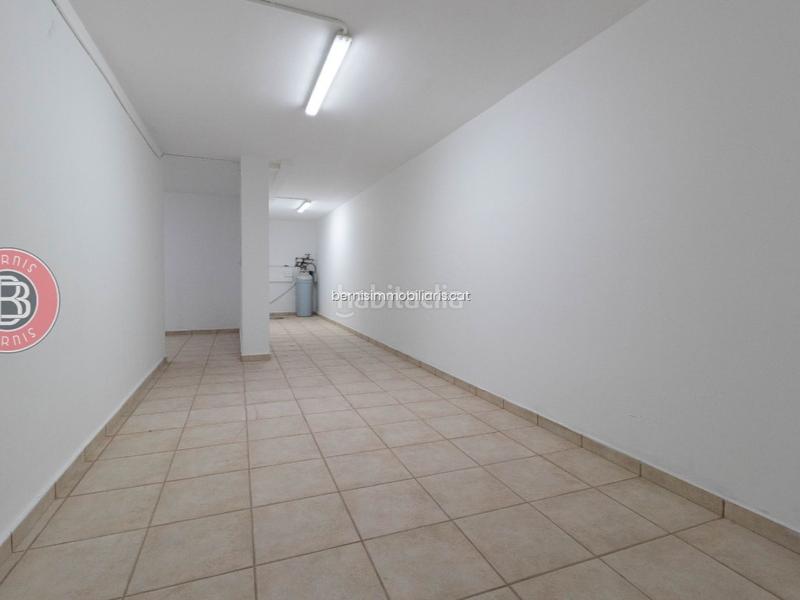 Foto a5d60ff6-1d33-4ca9-8c61-71892004c262. Haus mit heizung parking in Masquefa