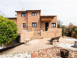 Casa  Carrer de cignus. Casa con parcela 6 habitaciones venta piera