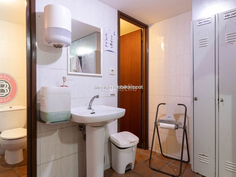 Foto f970db3c-2b40-4800-a744-7be35b4be7b9. Nau industrial a Piera