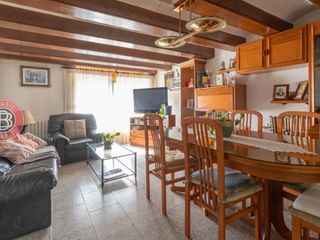 Reihenhaus  Calle sant cristofol. Vivienda adosada 5 habitaciones venta piera