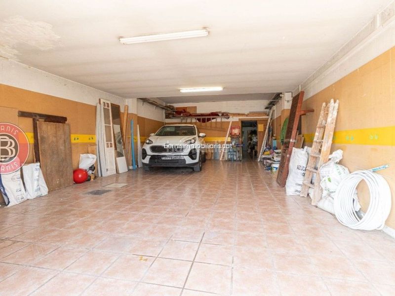 Foto c48503e4-bc15-4693-84b0-60a6da94d9a6. Chalet en calle muntaner 24 en Piera