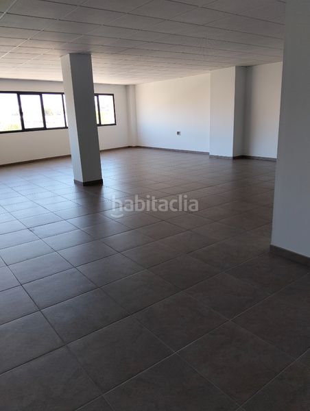 Foto 0982dbea-32c4-466a-ae5a-efe801f7df78. Office space with parking in El Ingenio Almería