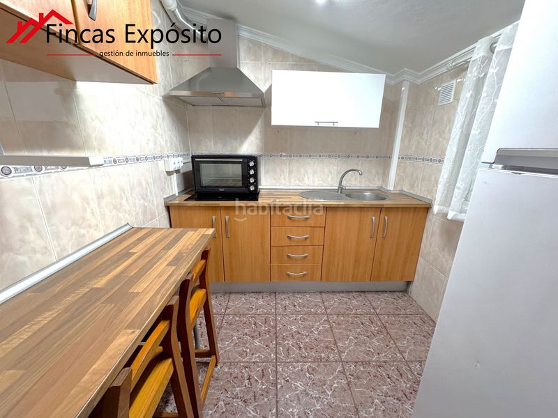 Foto f5e5a9d4-d22f-43f1-a045-9f9ce79b8d42. Casa a plaza carmelitas 6 a Camino Viejo de Málaga Vélez - Málaga