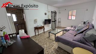House  Plaza imagen. Se vende casa
