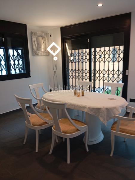 Foto b8486353-f63b-4e73-8d42-b74ed33bc7ea. Haus mit parking pool in Ciutat jardí Bonanova Calafell