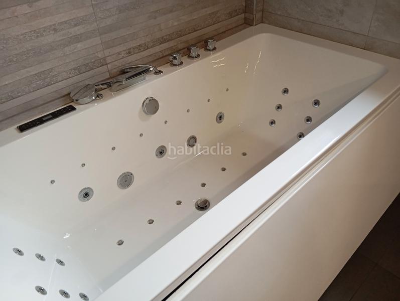Foto 45ba8169-01d7-4495-97f8-4fb23c275617. Lloguer casa amb aparcament piscina a Ciutat jardí Bonanova Calafell