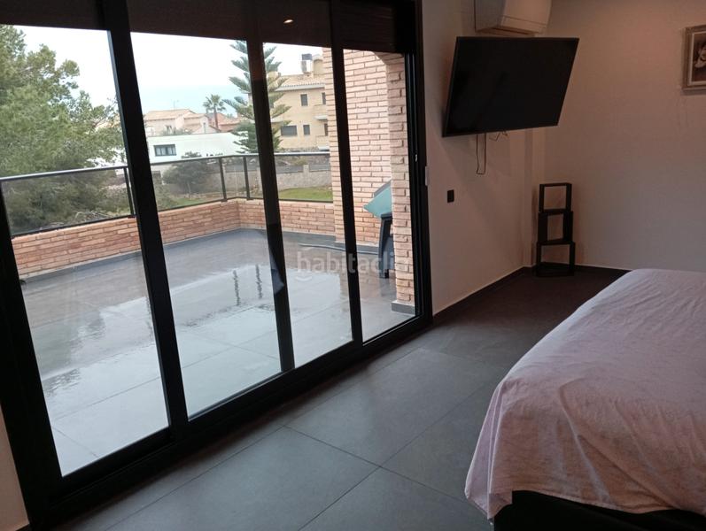 Foto cbc031e1-b5bb-4294-9241-e81e537c7380. Lloguer casa amb aparcament piscina a Ciutat jardí Bonanova Calafell