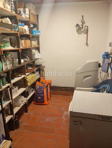 Foto a3cd87d2-f607-4c6c-a6fb-4d5c88c0e6f1. Xalet amb aparcament a Bellvei
