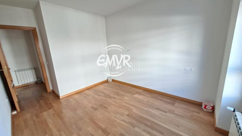 Foto 22e6f901-be75-4558-a995-61f9ce3457aa. Appartement dans avenida de requejo 44 dans Los Bloques Zamora
