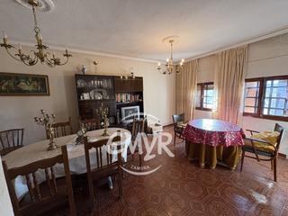 Casa  Travesía iglesia 12. Casa de 5 dormitorios en cibanal