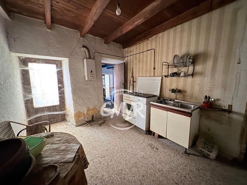 Foto b26738f5-3aa7-4b26-a859-fc88661b6fed. Casa amb aparcament a Bretó