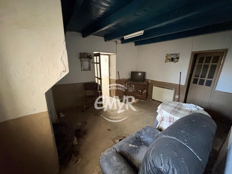 Foto c98a6d26-8bab-4dd5-add1-2b89c46f9ffd. Casa amb aparcament a Bretó
