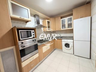 Miete Etagenwohnung  Ronda de puerta nueva. Piso de 2 dormitorios con plaza de garaje en ronda de puerta nue