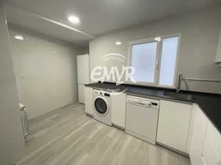 Location Appartement à Casco Antiguo. Piso recién reformado