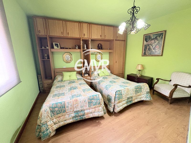 Foto 55d06744-0127-435f-bad3-e450c301dd4e. Casa adossada a Fermoselle