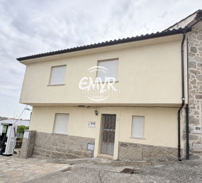 Foto 7ce6a921-294f-4e2a-8d35-7ca178a8a0b0. Casa adossada a Fermoselle