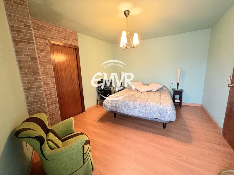 Foto deb6b636-7d05-4aa2-9ce9-9570f574ceb1. Casa adossada a Fermoselle