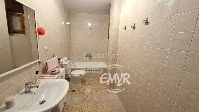 Foto 3dfc3b3f-d5f1-429b-a5ae-6893a4758d9f. Xalet amb xemeneia calefacció aparcament piscina a Zamora