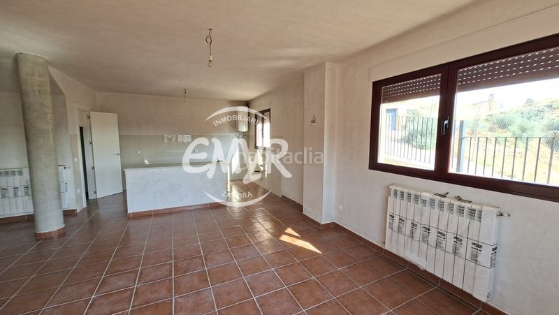 Foto 3a83c1d8-0d75-4d33-993a-ec2c33a01c4f. Xalet amb calefacció a Coreses