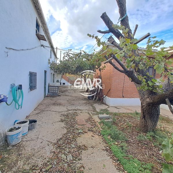 Foto 3faee124-73e3-4804-8fb7-4da9d725dfe4. Chalet venta finca con casa a 4 km en Área Rural Zamora