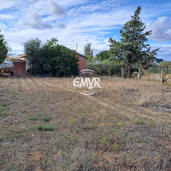 Foto f83b14b3-75c3-40d3-8fbe-ae252ef71ec9. Chalet venta finca con casa a 4 km en Área Rural Zamora