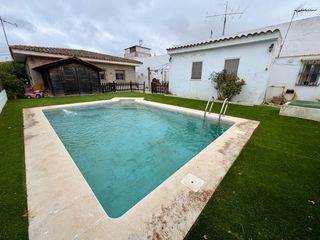 Chalet à Cuatro Pinos - El Carmen. Chalet independiente en cantarranas