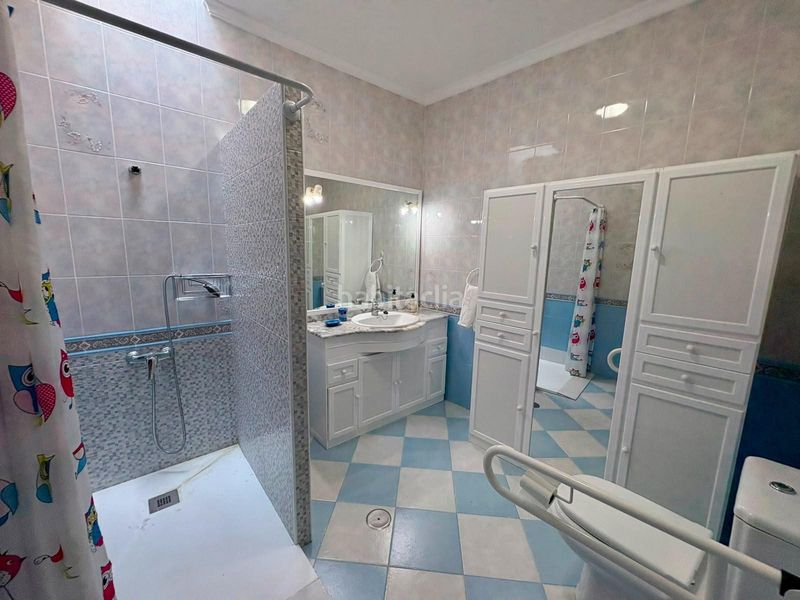 Foto 6f12fa99-429f-454d-bd48-cb3a6b87a168. Casa amb aparcament a Centro Puerto Real
