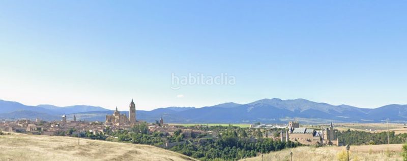 Foto f62e5b8c-a3ec-4718-8651-80a7883ebd84. Casa amb aparcament a Área Rural Segovia