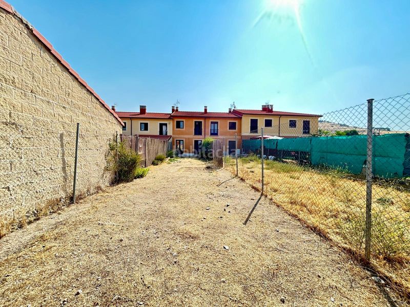Foto f8282b7a-e9ca-4703-b475-56eba3cb056d. Casa adossada amb calefacció a Área Rural Segovia