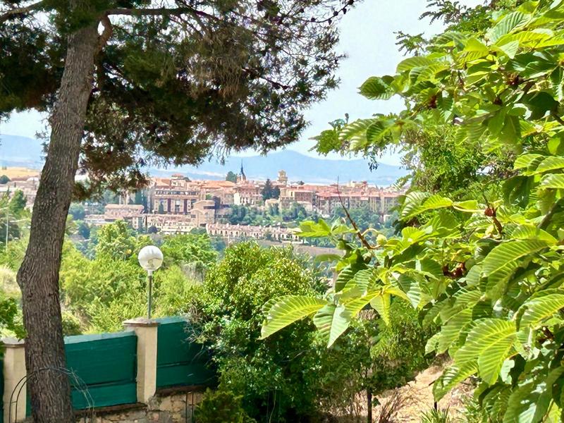 Foto 0e393640-0152-4605-9568-e1898f48ffdd. Chalet avec cheminée chauffage parking dans Lastrilla (La)