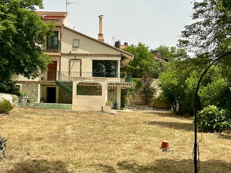 Foto a8bfab5f-ba9f-436e-b915-cee3bd9121b3. Chalet avec cheminée chauffage parking dans Lastrilla (La)