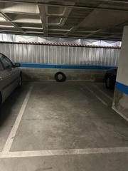 Aparcament cotxe a Ezequiel González - Conde de Sepúlveda. Plaza de garaje en el parking de jose zorrilla