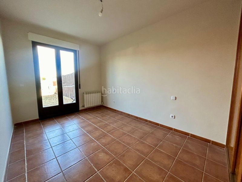 Foto 080fccaf-9525-403b-a0e2-85e58ca2b7fb. Casa adossada amb calefacció a Área Rural Segovia