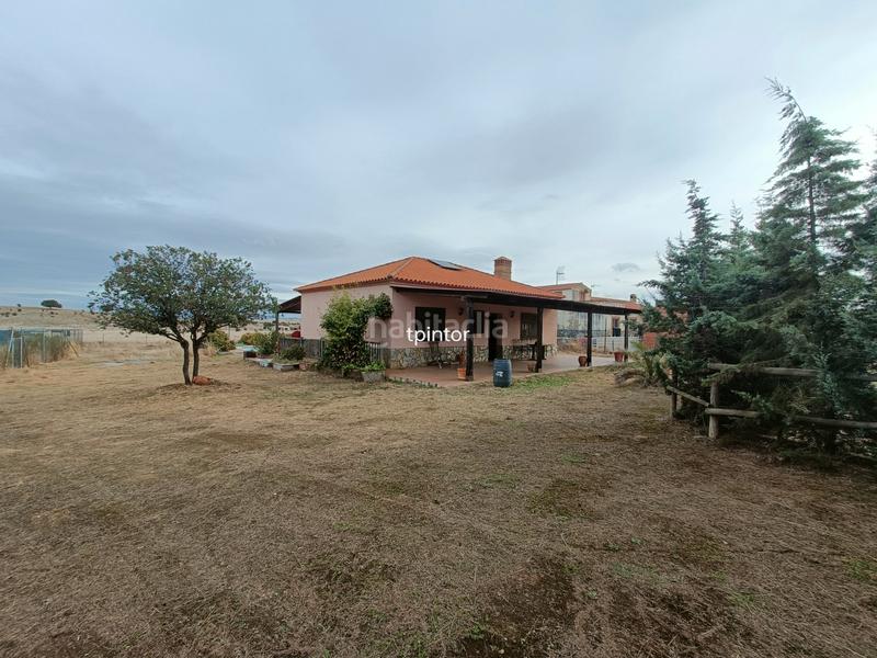 Foto a427c1a2-8afe-4f7e-baa3-d736b54c9386. Casale con camino in Valdesalor - Rincón de Ballesteros Cáceres