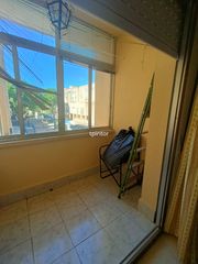Piso  Plaza primero de mayo. Precio ecónomico