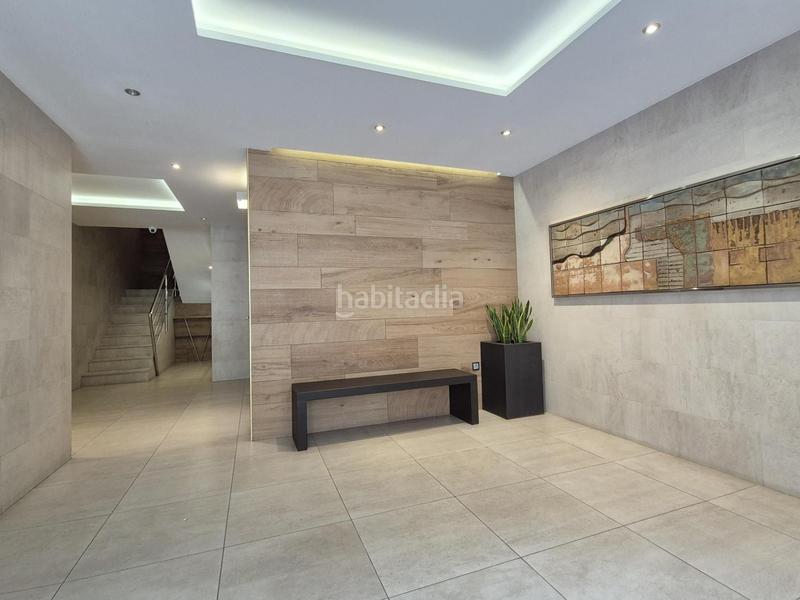 Foto ee43db1c-adb4-4ea4-b09a-98fcd9b1646d. Piso  de 4 habitaciones con terraza en eixample en Barcelona