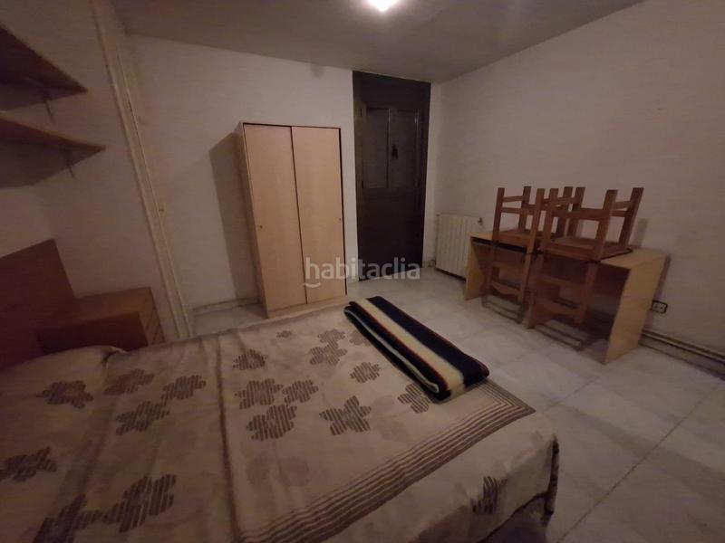 Foto 0165a141-c0fa-4f0a-9630-bc5a287314fc. Casa  inglesa de 300m2 al lado de la rambla en Sabadell