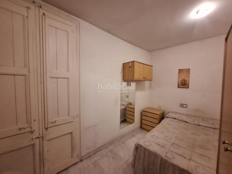 Foto 1582c03a-781b-4d1d-8ce0-ef14357b3ddb. Casa  inglesa de 300m2 al lado de la rambla en Sabadell