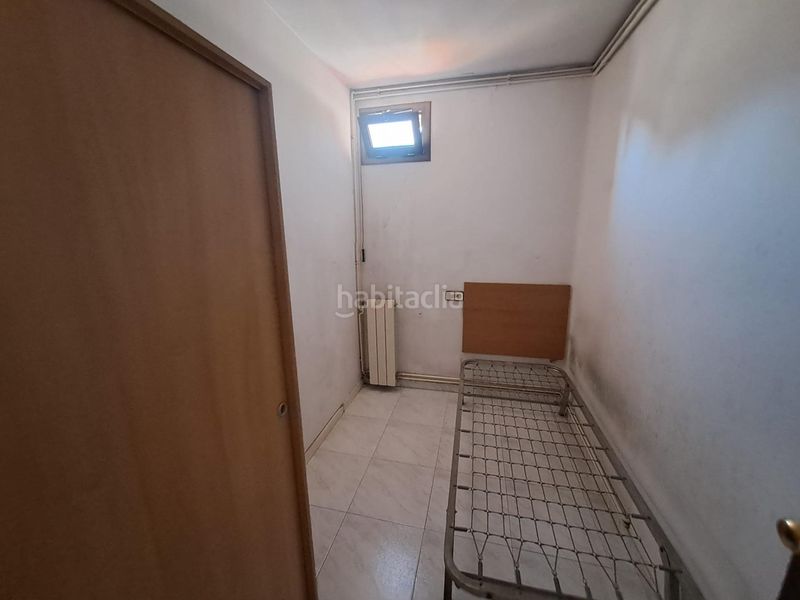 Foto 3d6feedd-f196-4342-93cf-fb41d4c447e2. Casa amb calefacció a Centre Sabadell
