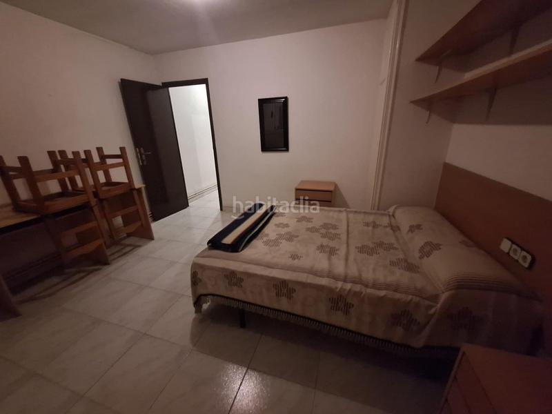 Foto 5465cf82-47ee-4603-9024-3a68c2338dee. Casa  inglesa de 300m2 al lado de la rambla en Sabadell