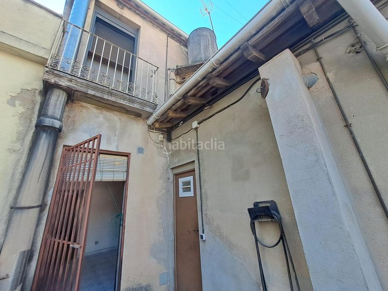Foto be26f639-b210-48c6-a495-c146e37963d5. Casa amb calefacció a Centre Sabadell