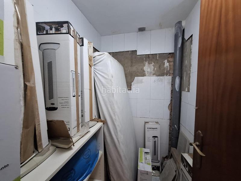 Foto c6943116-a308-44ee-86d4-2619f95ce613. Casa  inglesa de 300m2 al lado de la rambla en Sabadell