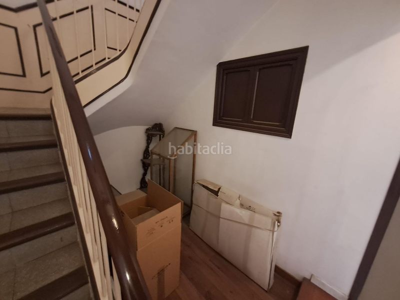 Foto cad5e35a-df6b-4407-958d-698d73470543. Casa amb calefacció a Centre Sabadell