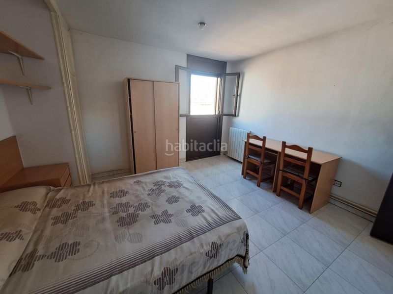 Foto ee1843c0-69b5-4043-9331-8d3d77820574. Casa amb calefacció a Centre Sabadell