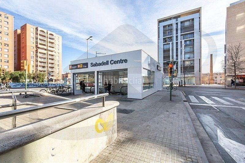 Foto 7cdca8ad-fd85-4ff1-8431-f3c2c8a9d2f0. Posto auto in Centre Sabadell