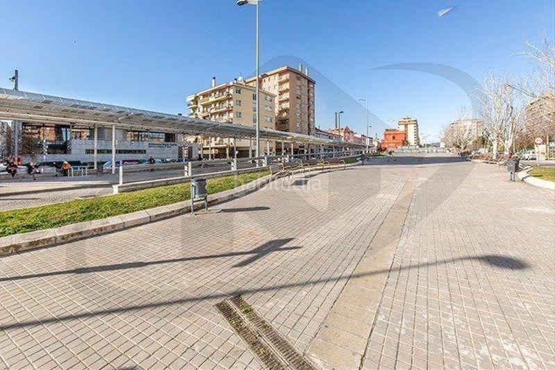 Foto 32906ff1-1357-4926-ab58-a3ee512a0086. Aparcament cotxe a Centre Sabadell