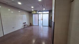 Local Comercial a Alguersuari i pascual d'. Un local para tu negocio