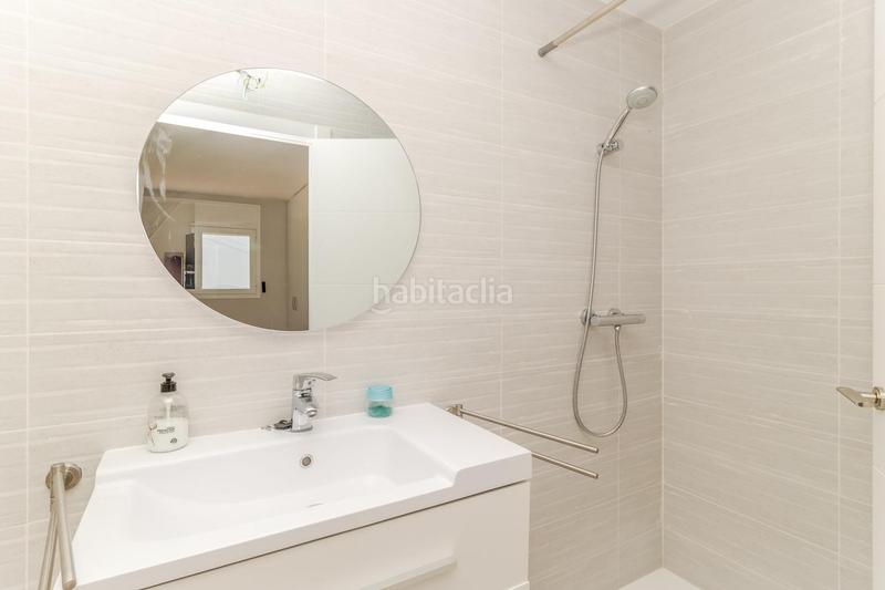 Foto 055f6b91-7f4f-460f-afe9-d4d188ddfbf6. Edificio in El Racó-Sant Feliu del Racó Castellar del Vallès