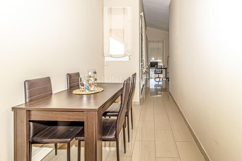 Foto 54bc2deb-dc15-40d3-a7fb-1aefdccd1d53. Edificio in El Racó-Sant Feliu del Racó Castellar del Vallès