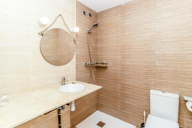 Foto e5d9a37a-cc0e-4c9e-a276-397a3741621d. Edificio in El Racó-Sant Feliu del Racó Castellar del Vallès